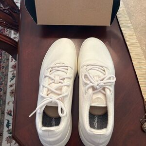 Allbirds wool runners 
sz.12 New in Box